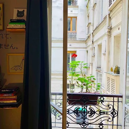 Artist Designed Flat In Area Montparnasse Paris